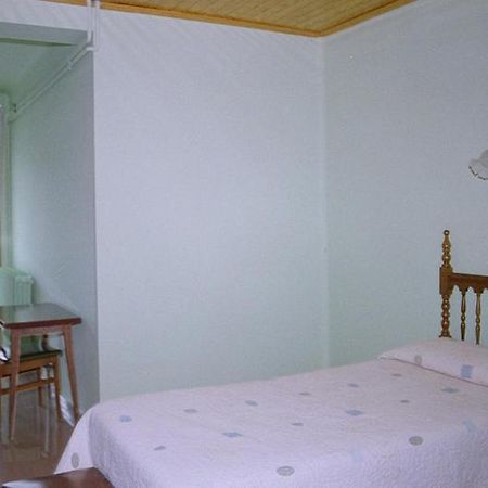 Hostal Fondevila Bohi Exterior photo