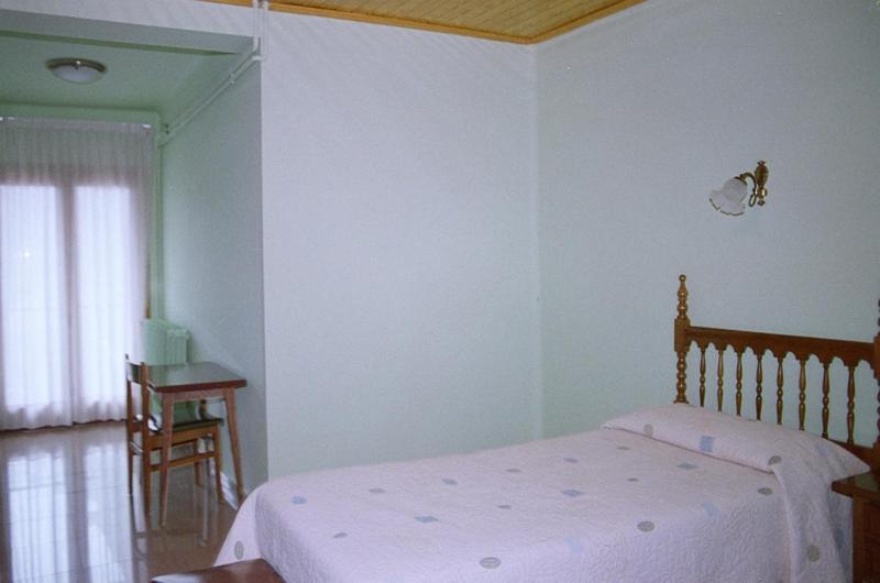 Hostal Fondevila Bohi Exterior photo
