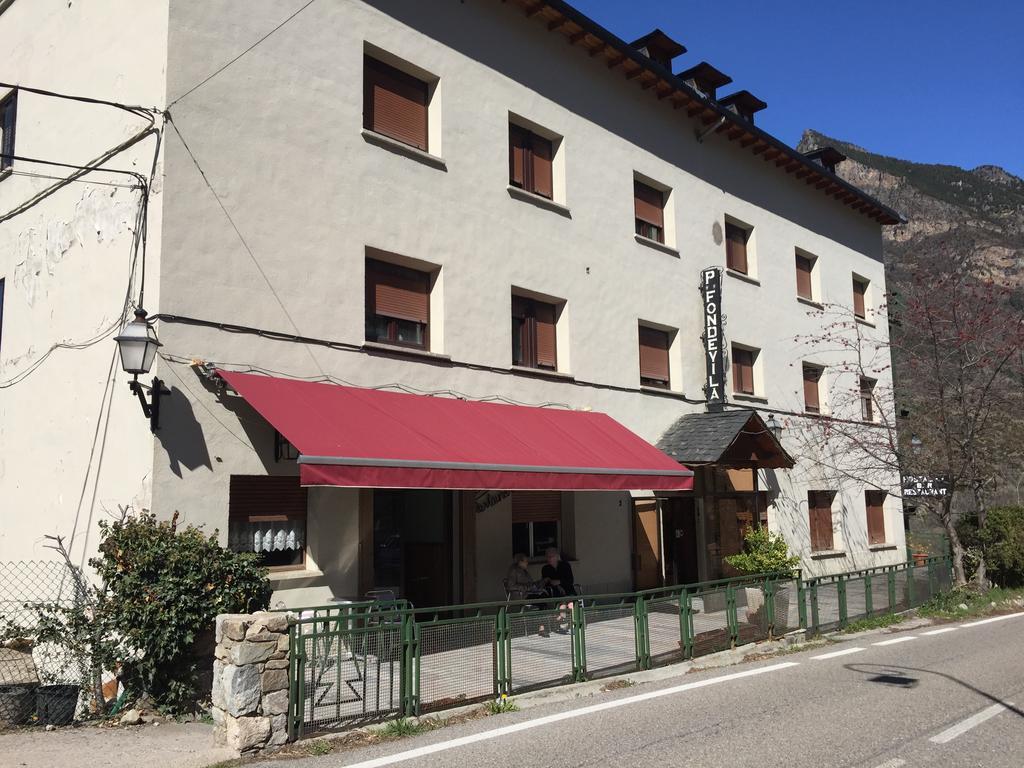 Hostal Fondevila Bohi Exterior photo